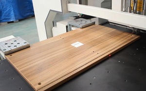 带六面钻孔机的自动柜 <span class=keywords><strong>cnc</strong></span> 钻孔机