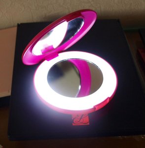热卖美容圈紧凑镜子迷你口袋镜子中国工厂 - Product Image 1