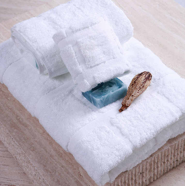 100% Cotton Five Star Luxury Embroidered White Hotel Large Bath Towel For Hilton