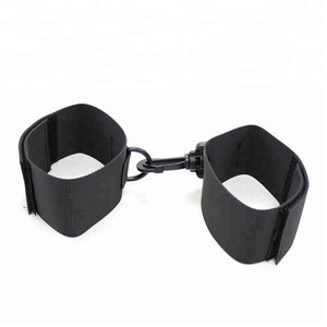 HOTTIME 批发价格捆绑性玩具性奴役尼龙男皮革扣手铐成人 BDSM 性玩具