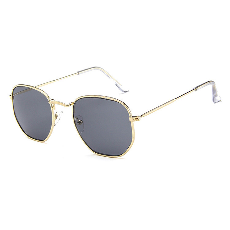 C6. Gold/Black