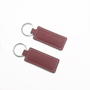 Özel oyulmuş tasarım Metal lüks deri Logo ile anahtarlık ve hediye kutusu ambalaj - Product Image 2