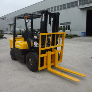 迷你伸缩式叉车CPQYD30 4WD 3吨汽油叉车动力托盘车