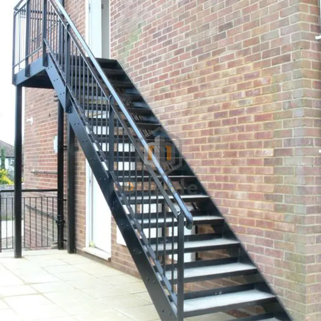 Escadas em espiral com estrutura de aço galvanizada, escada em aço inoxidável DB-S4009, fácil montar cn; gua