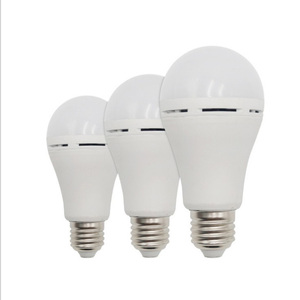 B22/E27 15WLED緊急電球220v/110vLED充電式電球緊急電球 - Product Image 1