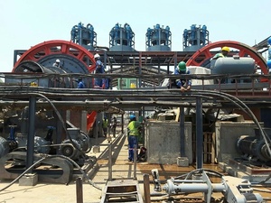 1000TPD זהב עפרות אבקה שחיקה כדור מיל 3.2x4.5m זהב עפרות עיבוד צמח זהב כדור טחנת