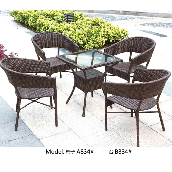 Goedkope Tuin Patio Gebruikt Synthetische Rotan Geweven Outdoor Eettafel Set Rieten Restaurant Meubelen Miami