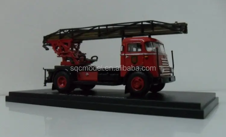 1/50 oem leyland daf a40 resina di plastica modello di camion dei pompieri giocattolo aeroporto, modello di camion