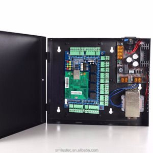 A quattro Relè TCP/IP di Controllo di Accesso del Pannello/PCB/di Controllo di Accesso Con Il Software Libero e SDK