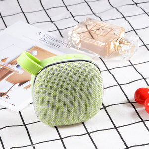Vendita calda di buona qualità altoparlante portatile Bluetooth sportivo tessuto Bluetooth altoparlante con Radio <span class=keywords><strong>FM</strong></span>