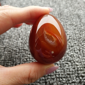赤瑪瑙クリスタル卵DIY売れ筋ヨニ翡翠石卵工場価格卸売