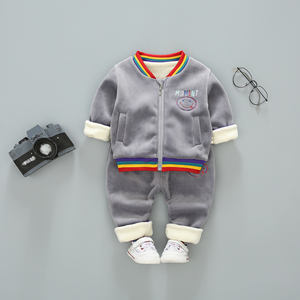 Hohe qualität und preiswert winter 2 jahr alt baby kinder boutique jungen kleidung mit verschiedenen farben