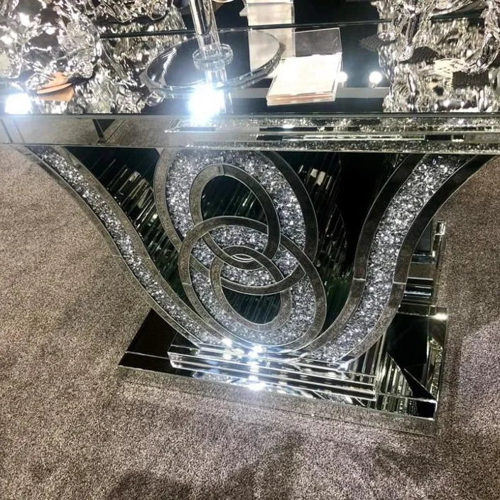 La table de console en miroir de diamant écrasé de luxe moderne étincelant sera un miroir mural