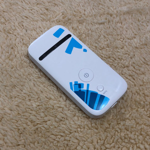 Bán Buôn Mở Khóa <span class=keywords><strong>ZTE</strong></span> MF65 <span class=keywords><strong>MF65M</strong></span> 21.6Mbps 3G Mới Mở Khóa Router Không Dây Với Khe Cắm Thẻ Sim 3G Router WiFi Di Động - Product Image 3