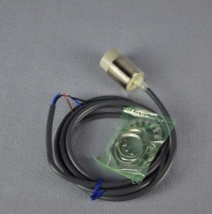 telemecanique <strong>inductive</strong> <strong>sensor</strong> <strong>analog</strong> <strong>inductive</strong> proximity <strong>sensor</strong> E2E-X18ME1-Z <strong>sensor</strong>