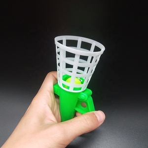 100mm 4インチの携帯用カプセルおもちゃプロモーションおもちゃカラフルなプラスチックキャッチボールおもちゃ楽しいボールシューターキャッチゲーム子供のための - Product Image 1
