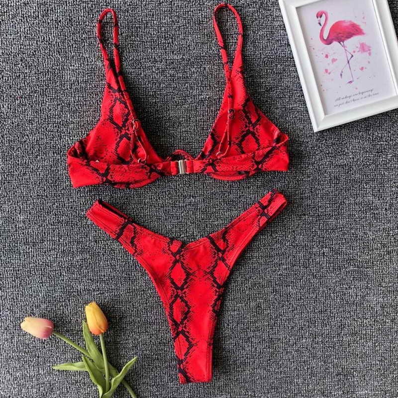 H1310148 Serpiente roja