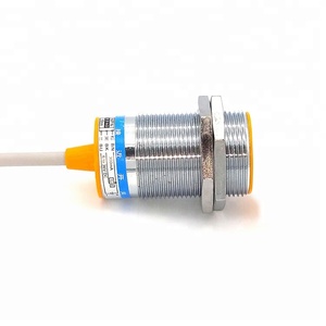 PNP NC M30 12vdc电感式接近传感器，带10毫米感应距离LJ30A3-10-Z/AY运动传感器开关 - Product Image 3