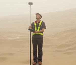 2000 mAh עד 8 שעות לעבוד סקר RTK GPS למדוד מכשירי