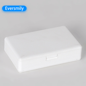 Hot Selling 4 Fächer Kleine durchsichtige Aufbewahrung sbox Transparente Kunststoff-Aufbewahrung sbox Quadratischer Behälter