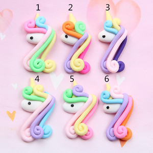 משלוח חינם צבעוני שטוח בחזרה חידוש קישוט Unicorn תכשיטי מקרה טלפון סלולרי אביזרי קישוט שרף קרושון