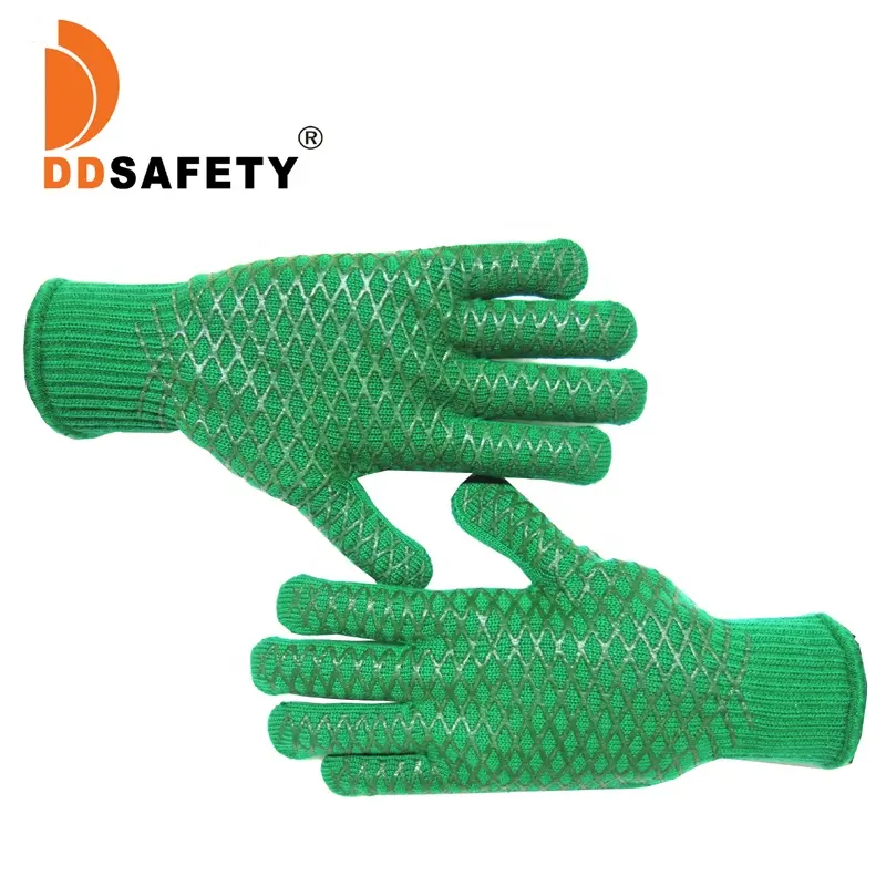 ถุงมือผ้าฝ้ายสีเขียวพร้อมหวี PVC สำหรับงานซ่อมทำสวนตกปลางานซ่อมหัตถกรรมและการก่อสร้าง