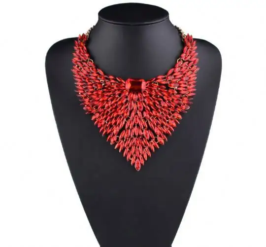 Esagerato Chunky Dichiarazione Bib Black Lace Collane Del Collare Del Choker Del Fiore della Rosa di Cristallo di Fascino Monili Della Collana Della Nappa