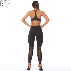 En <span class=keywords><strong>s</strong></span>ıcak yoga dişli siyah örgü seksi <span class=keywords><strong>aktif</strong></span> giyim