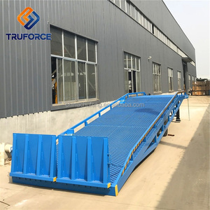 Hydraulic Mobile <strong>Container</strong> <strong>Loading</strong> <strong>and</strong> <strong>Unloading</strong> Dock Ramp Cattle <strong>Loading</strong> Ramp - Product Image 3
