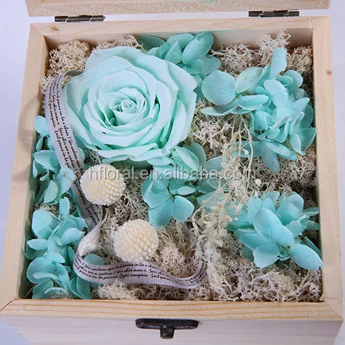 Großhandel Ewige konservierte Rosen Box Dekoration Blume mit Holz Geschenk box Yunnan dekorative Blumen & Kränze Hochzeit Hfloral