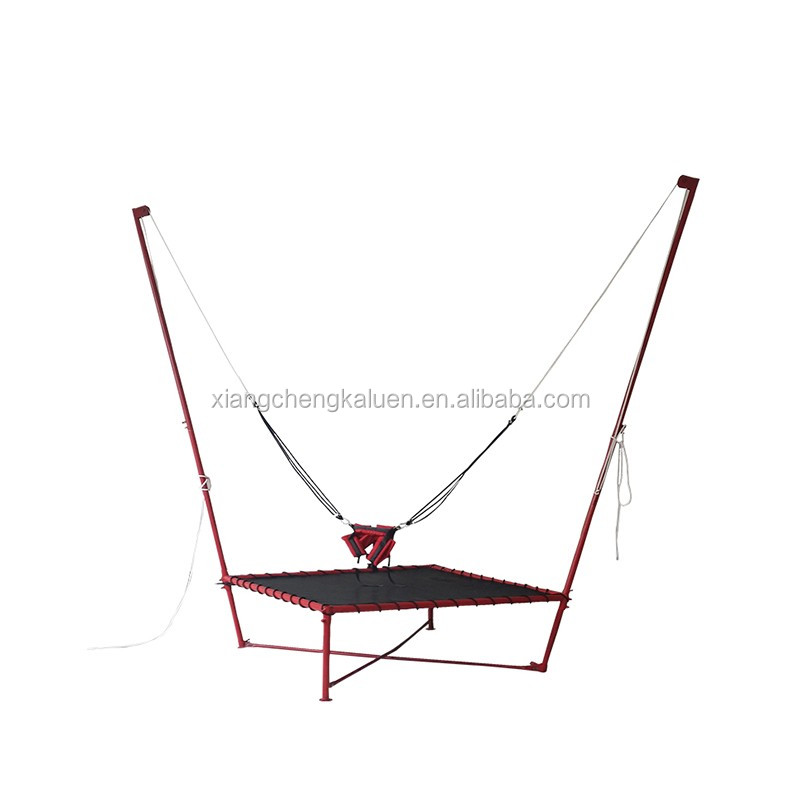 Trampoline à corde élastique rouge
