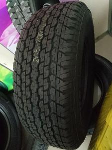 255/70R15C中国製タイヤ