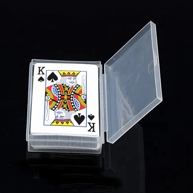 कार्ड बॉक्स स्वनिर्धारित हार्ड जुआ पोकर कार्ड प्लास्टिक बॉक्स पैकेजिंग कंटेनरों ताश खेल कस्टम लोगो पीपी प्लास्टिक चेंग चेन