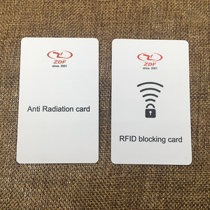 人気の販売カスタマイズ印刷防水Pvc RFID銀行ブロッキングカード/スキミングブロッカーQRコード/番号1.0-1.5mm - Product Image 5