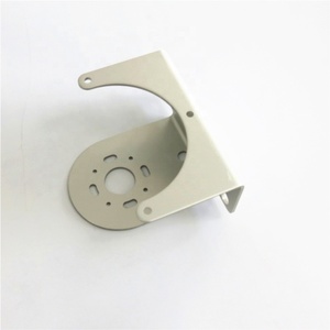 消火器の取り付けに使用される海洋産業用の金属ブラケットのカスタム製造 - Product Image 3