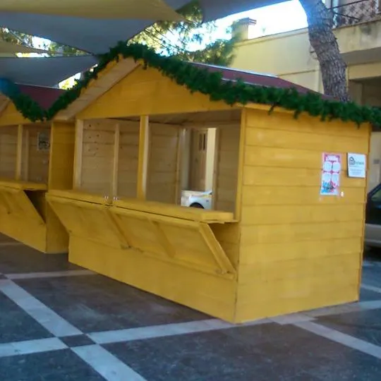 高速組み立てクリスマスマーケットの屋台