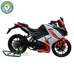 ספורט דגם אופני קטנוע 125 cc EEC מרוצי אופנוע R7 125CC עם אירו 4 מים מקורר EFI מערכת