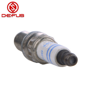 DEFUS高品质合理价格铱火花塞ZR5S1332德国汽车发动机系统ZR5S1332待售
