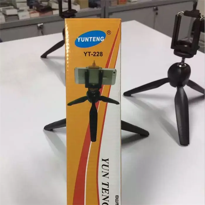 Portatile mini yunteng 228 treppiede con YT-1288 selfie stick monopiede per cellulare con fotocamera