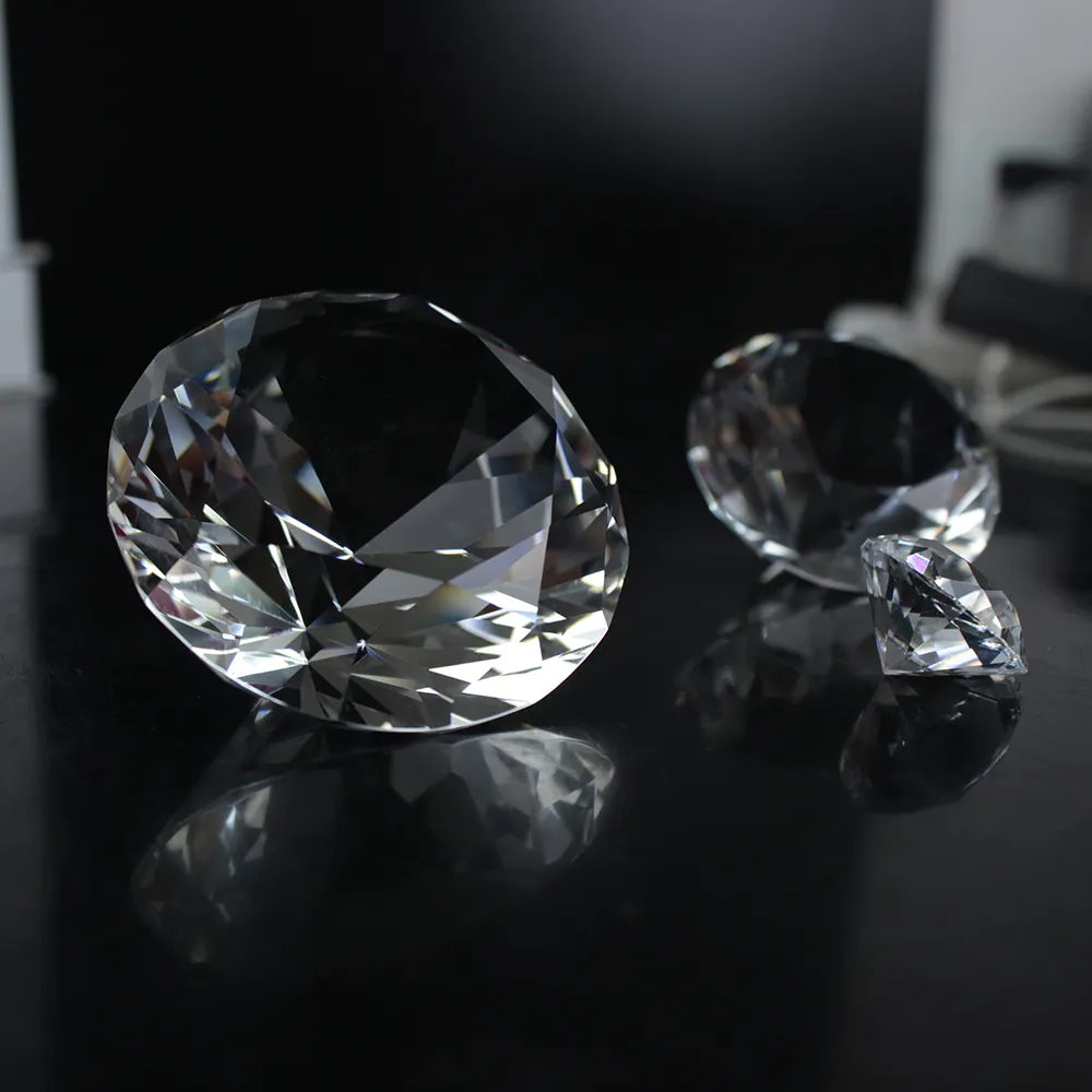 Clear Crystal Diamond Paperweight 3インチGlass Diamond
