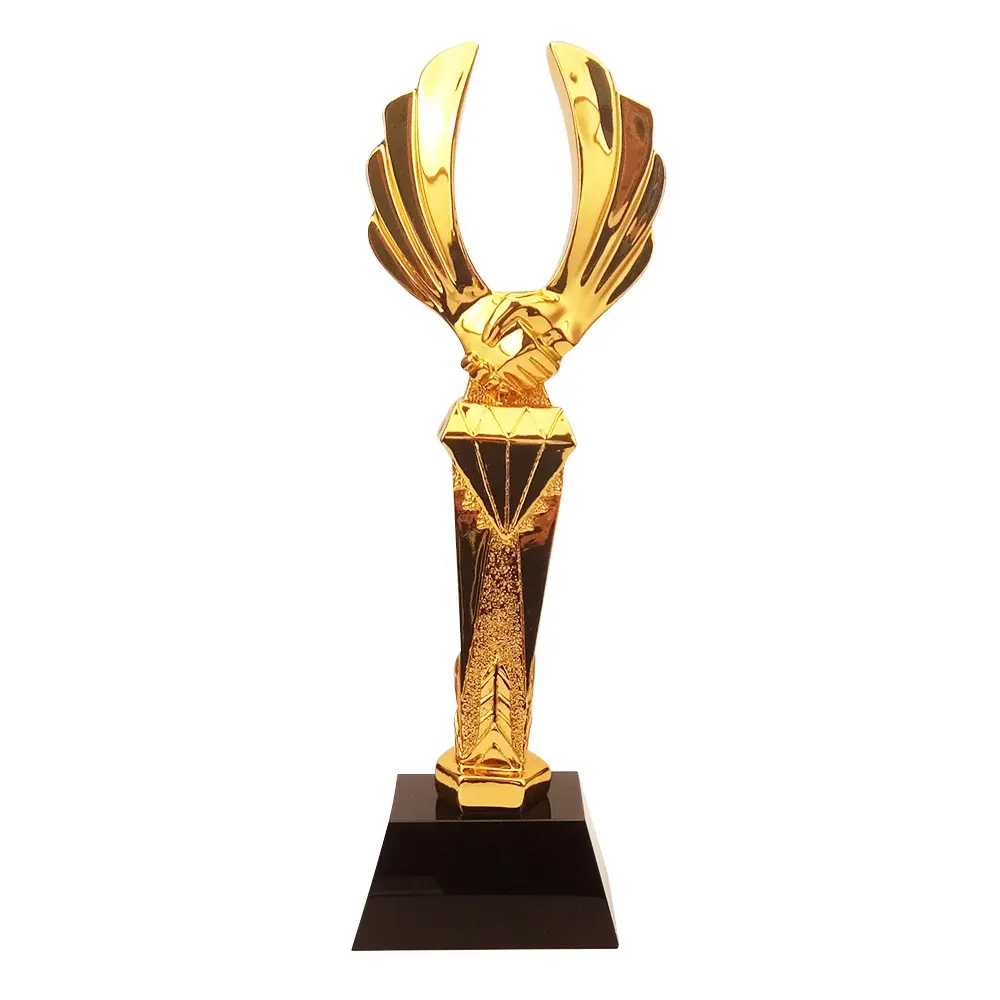 Atacado de fábrica de venda personalizada do mundo do award copo do esporte do ouro do metal troféu com base preta