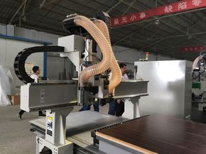 Máquina de enrutador CNC de anidamiento ATC de 4 ejes para muebles de madera para muebles de gabinete de dos piezas - Product Image 5