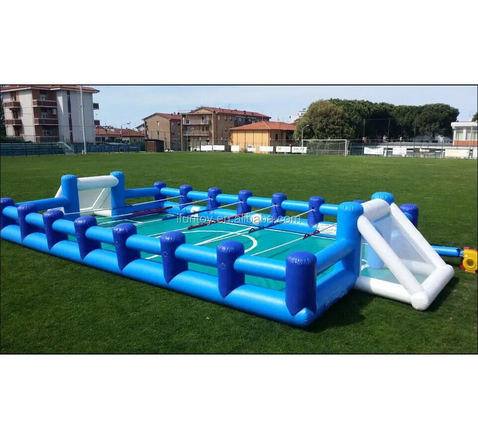 Calcio balilla umano gonfiabile all'aperto Slip n Slide calcio per giochi di Team Building