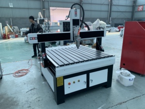 高 z 轴 180 度旋转倾斜头数控路由器 4 轴弯曲家具面板 - Product Image 5