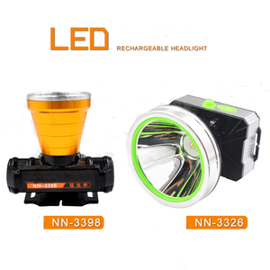 LED充電式強力ヘッドライトロングショット屋外調光ヘッド懐中電灯マイナーランプ工場直接価格
