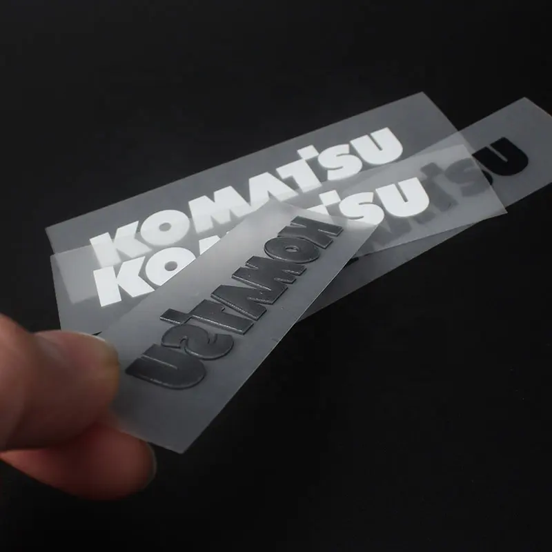 Logotipo de impresión de silicona 3D en relieve personalizado de alta densidad, etiquetas de transferencia térmica para camisetas