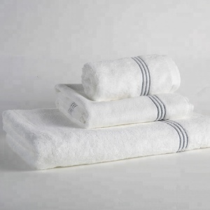 Ritz Carlton Yüksek End Çizgili Desen Banyo Havlusu Otel Havlu