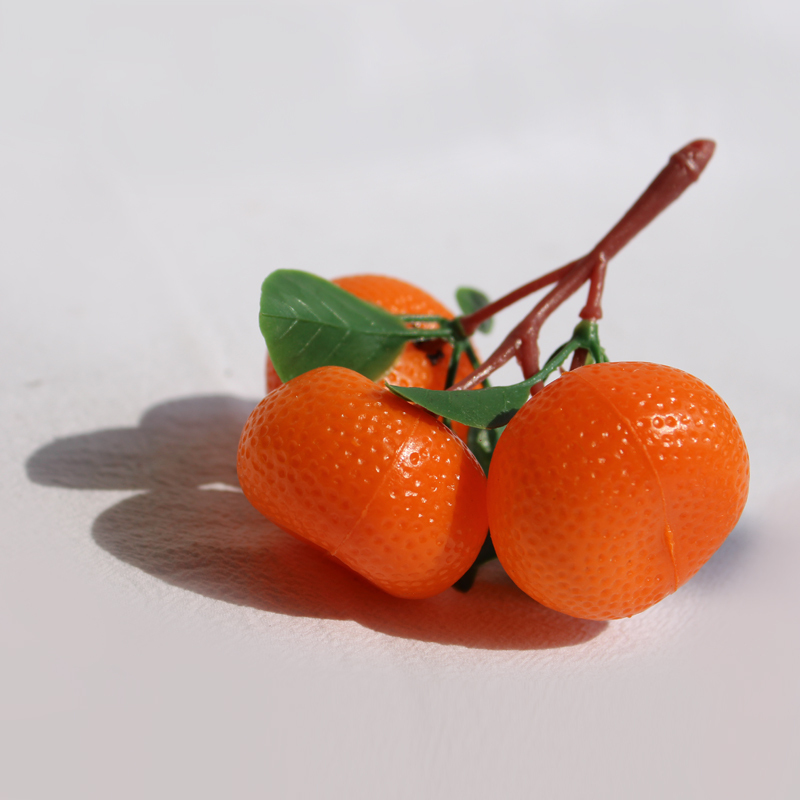 Petite orange