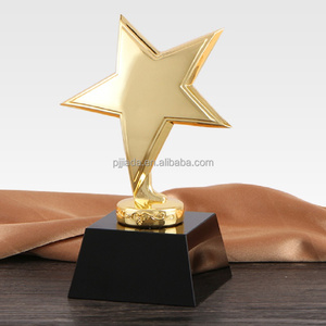Hot Selling Star <strong>Award</strong> with Crystal Cube Base Standing Metal <strong>Award</strong> Crystal Trophy - Product Image 1