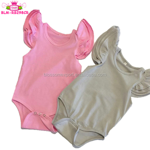 女孩空白白色颤振袖荷叶边连体衣幼儿棉花天使翼婴儿 Onesie 批发孩子颤振袖身体套装